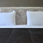 Monarc Τίρανα