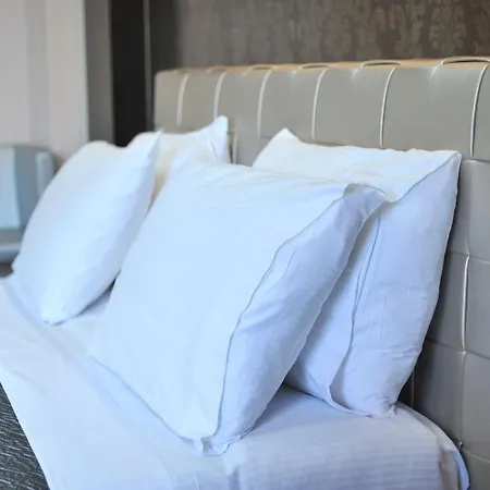 Monarc 4* Tirana