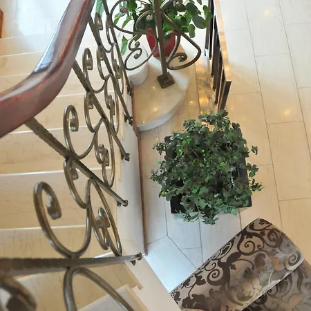 Hotel Monarc