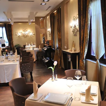 فندق مونارك