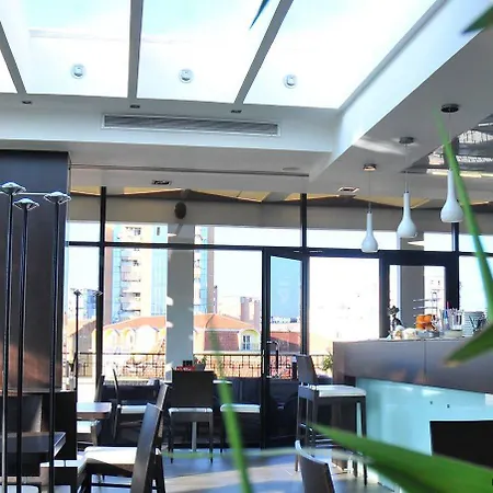 Monarc Hotel Tirana