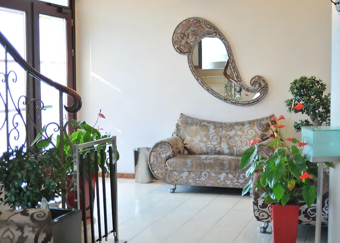 莫纳克酒店 酒店 4*