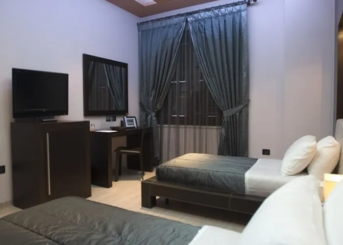 酒店 莫纳克酒店 4*