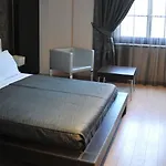Monarc Tirana