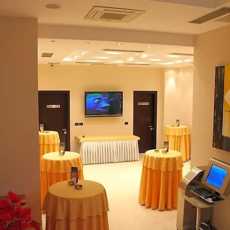 Monarc Tirana