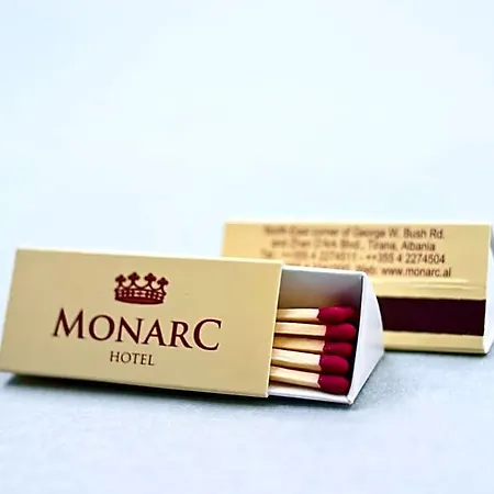 مونارك تيرانا