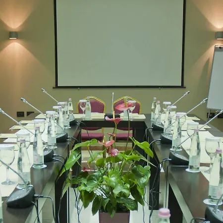Monarc 4* Τίρανα